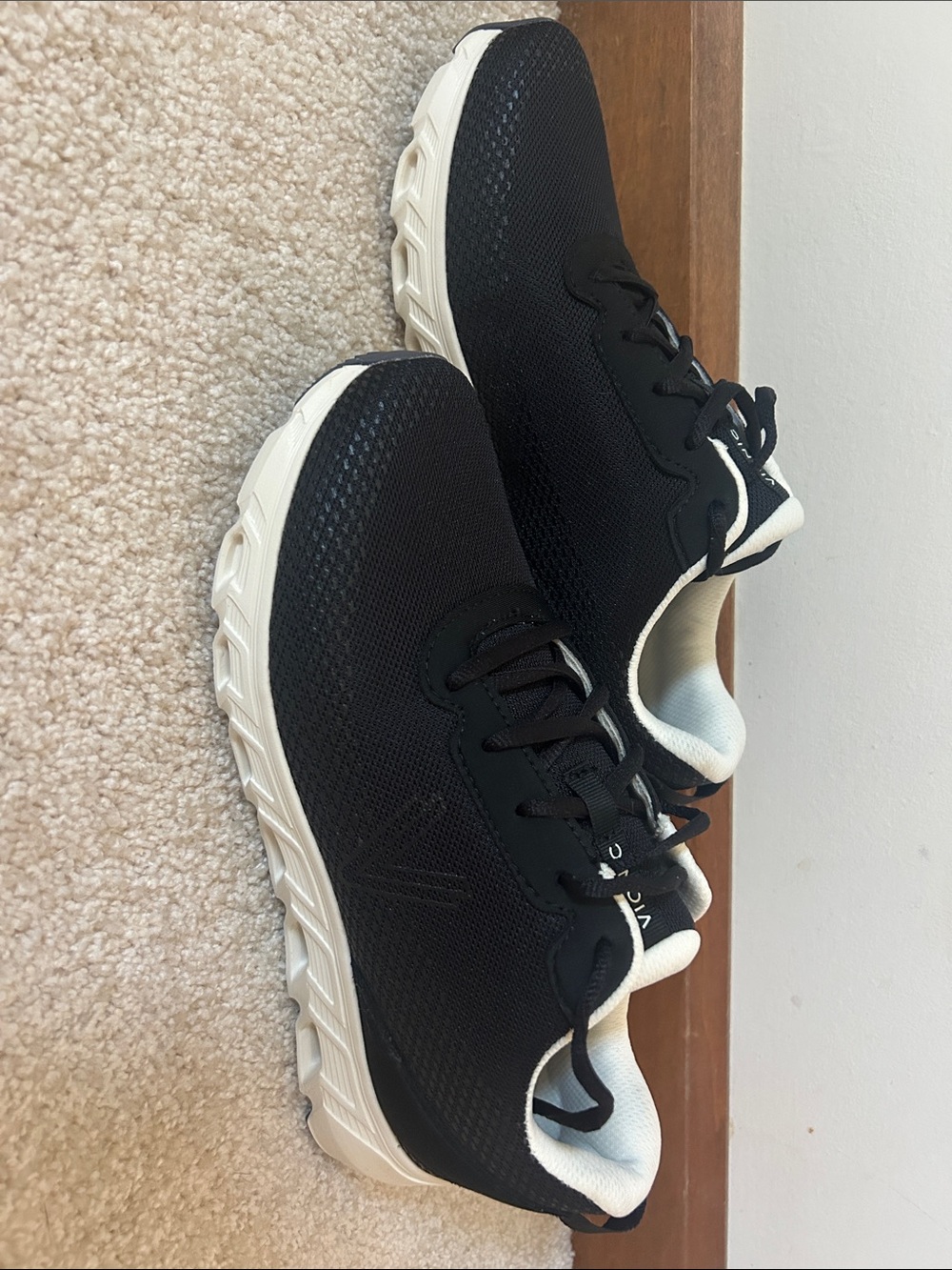 Vionic Men's Black and White Athletic Sneakers - Picture 3 of 6